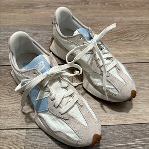 NEW BALANCE 327 Womens Shoes Size 6.5
